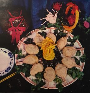 Snowflake Drumsticks 雪花雞腿, a banquet dish made in the late Cultural Revolution and in the first post-Mao years. From Selected Beijing Recipes 北京菜點選編, edited by the International Hotel, 1979.